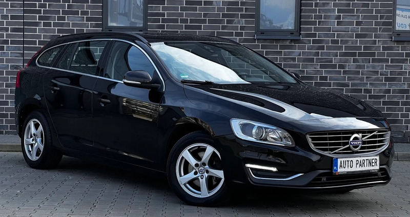 Volvo V60 cena 48500 przebieg: 178000, rok produkcji 2015 z Katowice małe 667